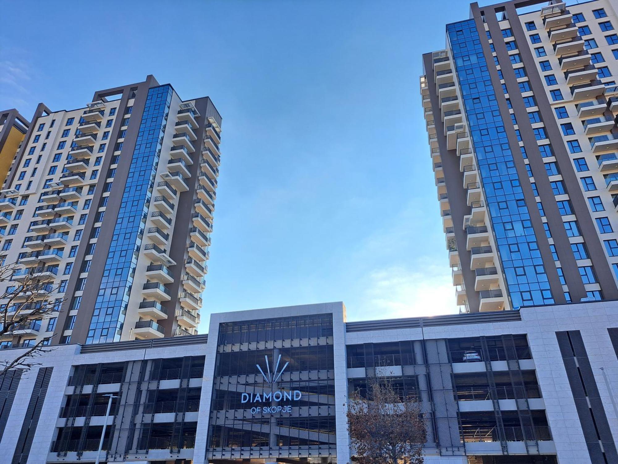 Anika Luxury Apartment At Diamond Center Skopje Exterior photo